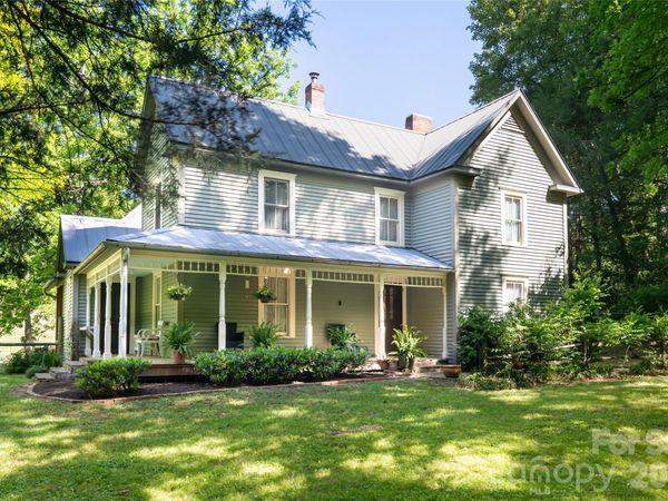 741A Morrow Branch Road, Leicester, NC 28748
