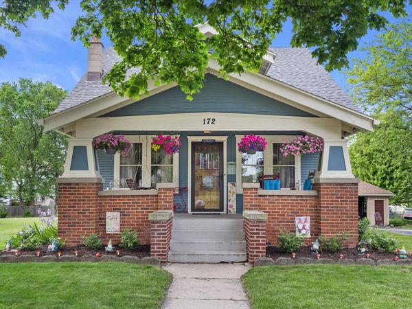 172 W Highland Ave, Burlington, WI 53105