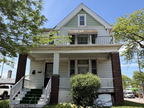 3935 N Palmer St, Milwaukee, WI 53212