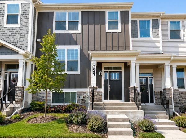 2867 Kessler Drive , Mundelein, IL 60060