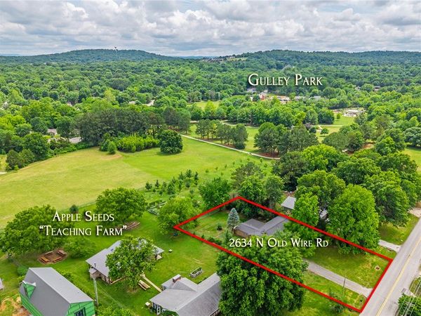 2634 Old Wire Road , Fayetteville, AR 72703