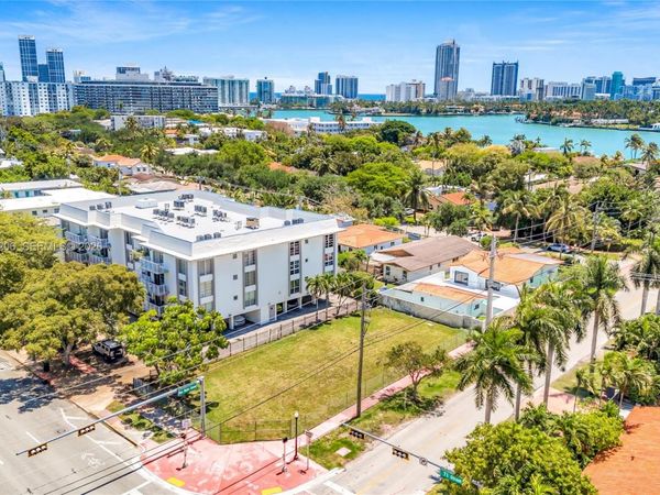 1240 71st St , Miami Beach, FL 33141