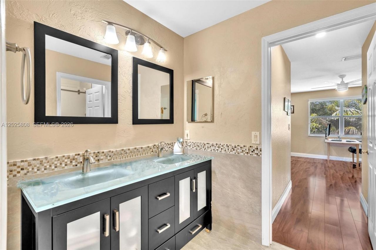 16408 Sapphire Pl , Weston, FL 33331 Photo