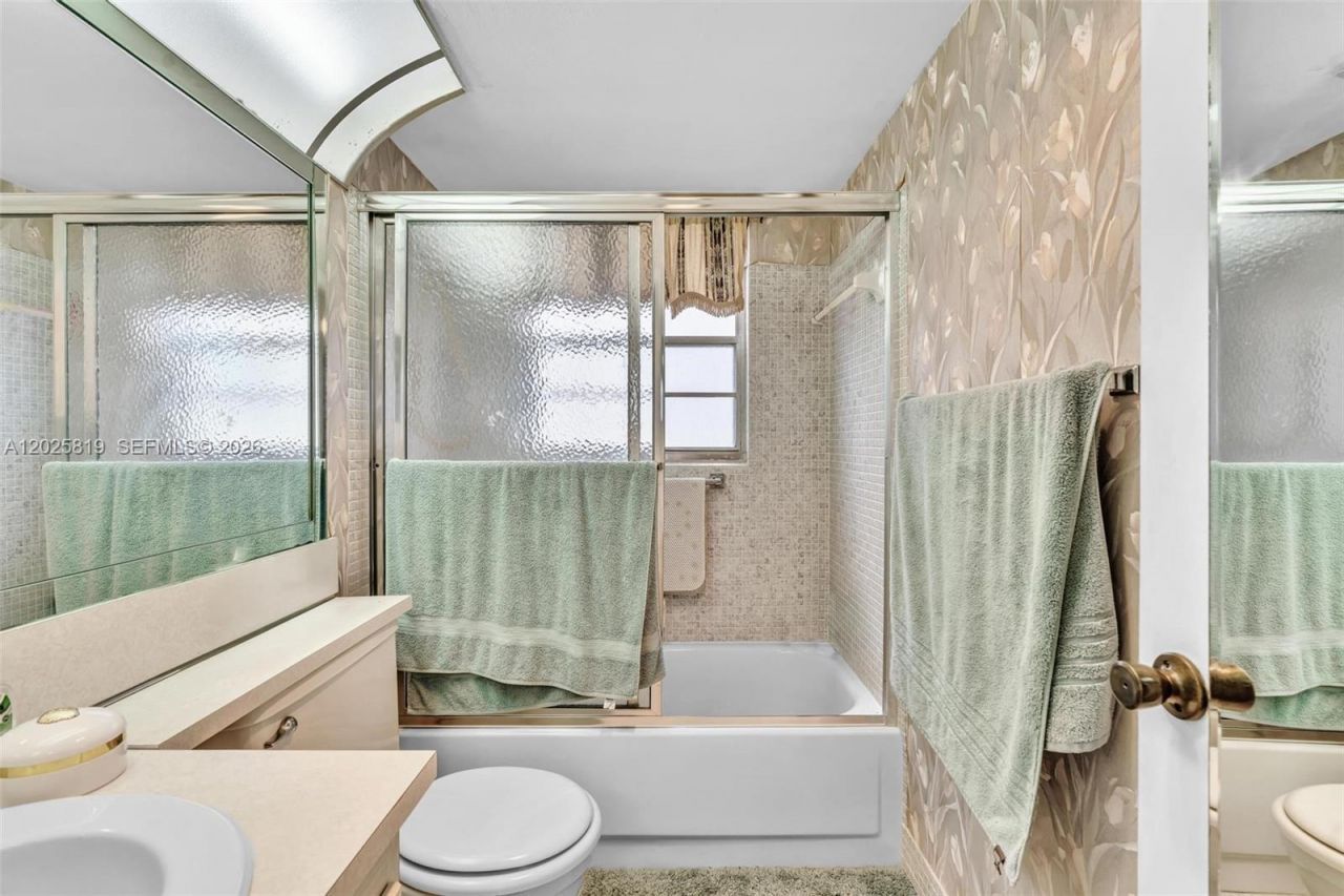 117 Westbury E , Unit 117, Deerfield Beach, FL 33442 Photo