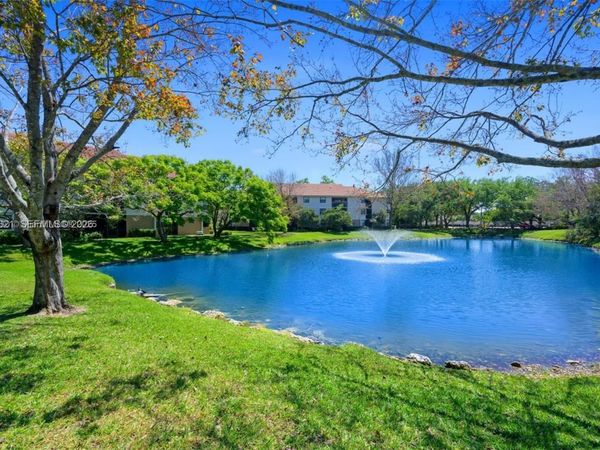 10161 W Sunrise Blvd , Unit 304, Plantation, FL 33322