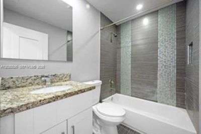 3425 NW 44th St , Unit 204, Oakland Park, FL 33309 Photo
