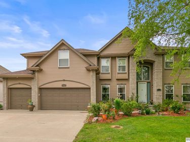 17451 Y Street , Omaha, NE 68135