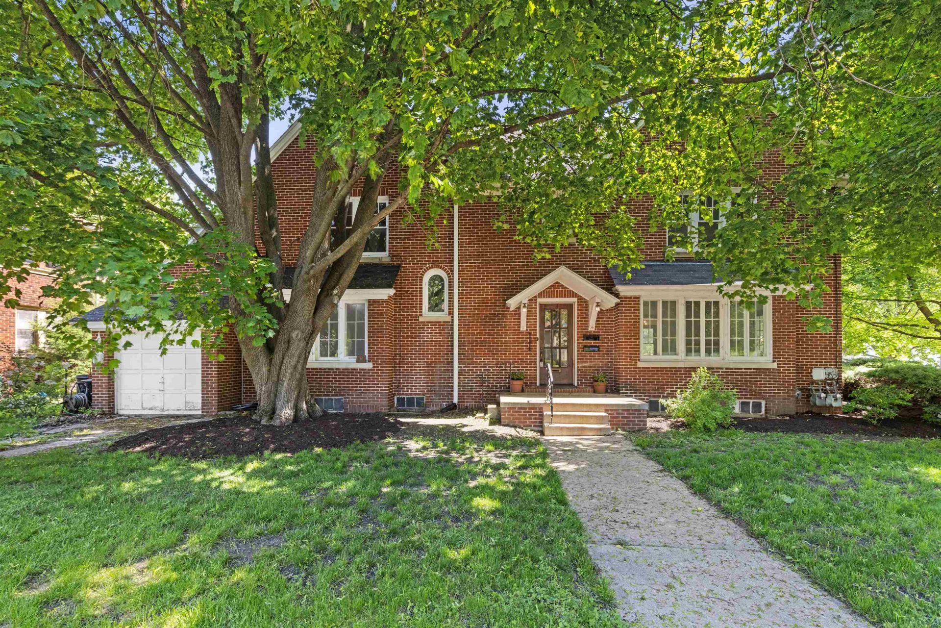1206 Harlem Boulevard, ROCKFORD, IL 61103
