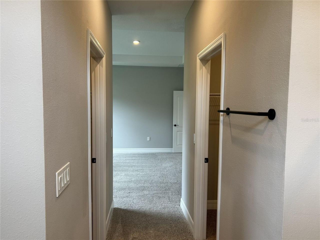 5887 N Bedstrow Boulevard, Dunnellon, FL 34434 Photo