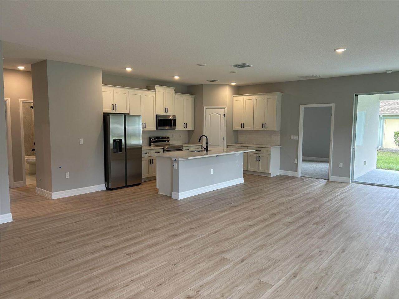 5887 N Bedstrow Boulevard, Dunnellon, FL 34434 Photo