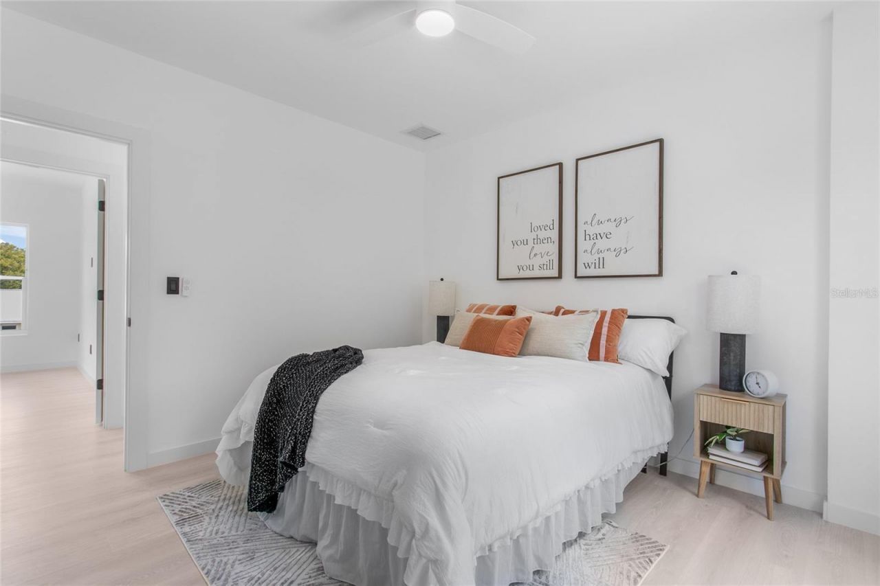 4601 Queensboro Avenue S, Saint Petersburg, FL 33711 Photo
