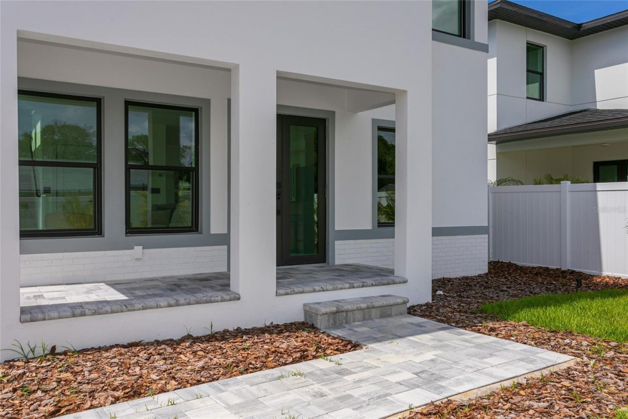 4601 Queensboro Avenue S, Saint Petersburg, FL 33711 Photo
