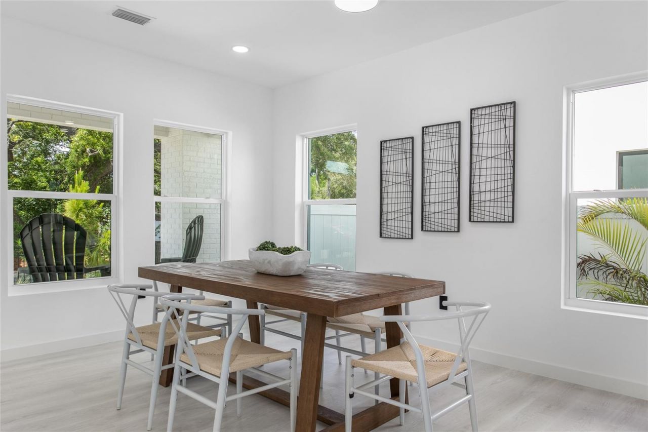 4601 Queensboro Avenue S, Saint Petersburg, FL 33711 Photo