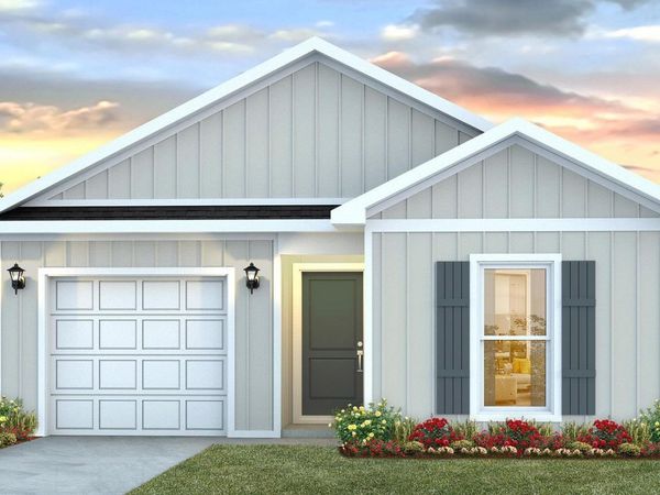 2122 Aqua St, Gulf Breeze, FL 32563