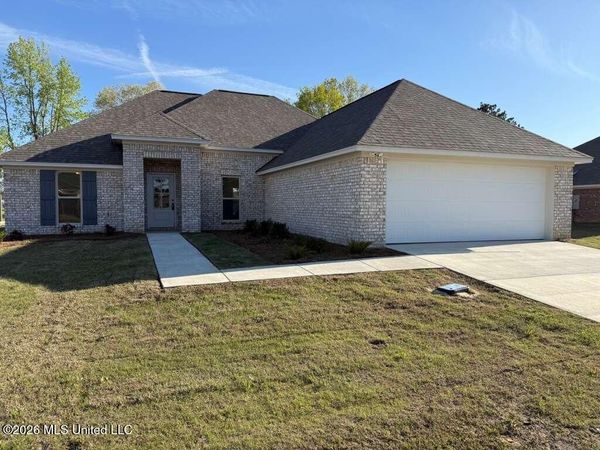 571 Patrick Farms Drive, Pearl, MS 39208