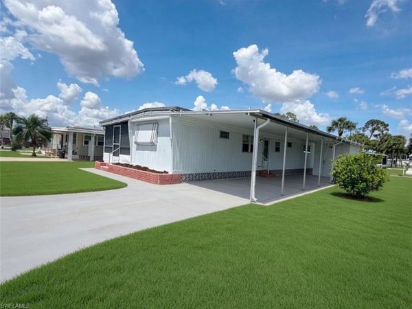 514 Blossom CT , NORTH FORT MYERS, FL 33917