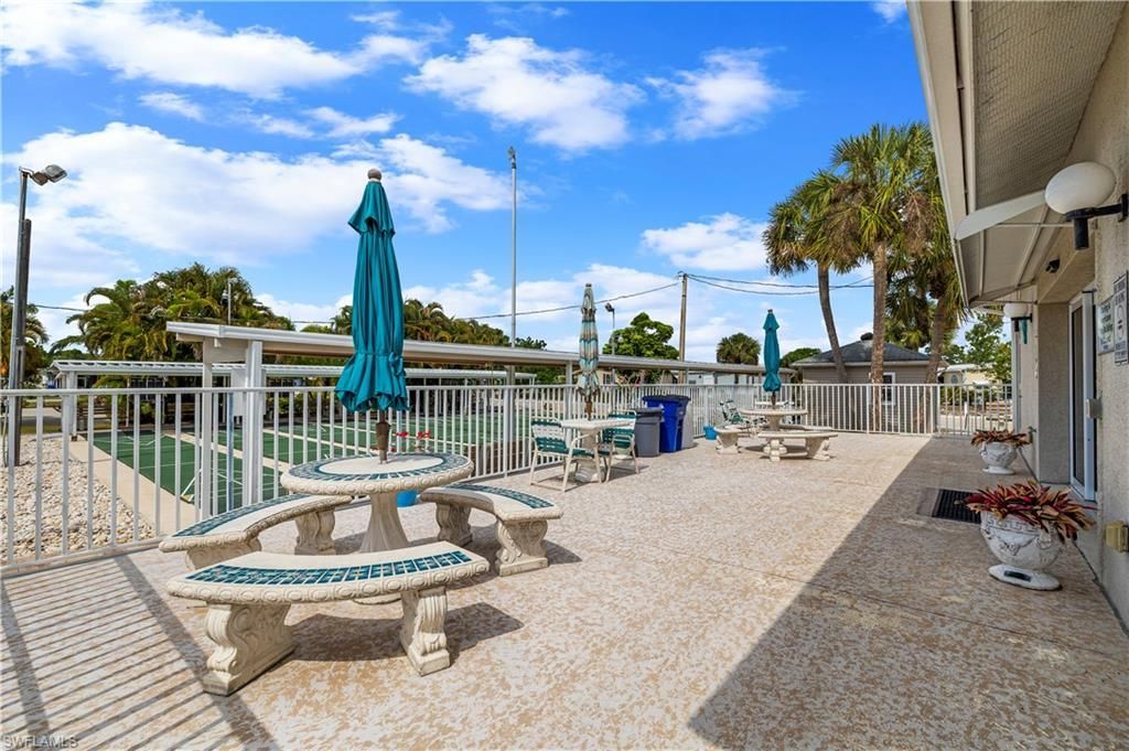 514 Blossom Ct, North Fort Myers, FL 33917 Photo