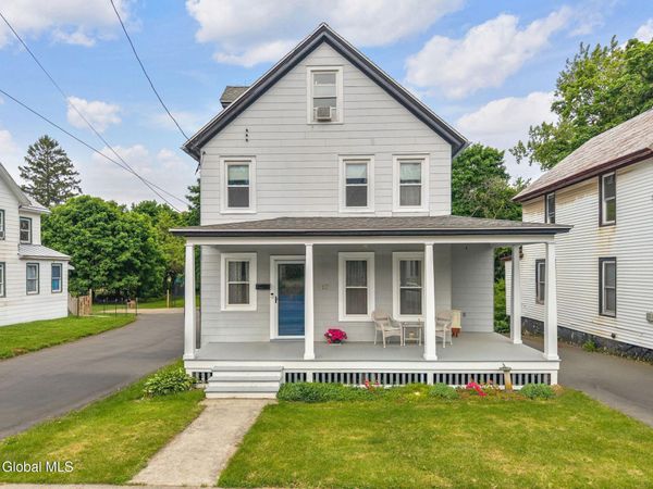 12 Central Avenue, Ravena, NY 12143