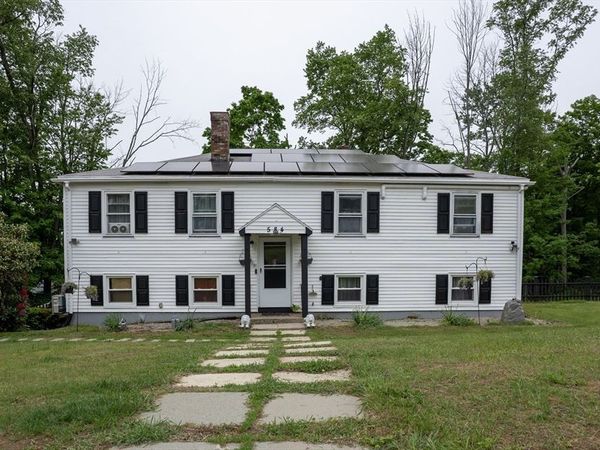 584 Dennison Dr, Southbridge, MA 01550