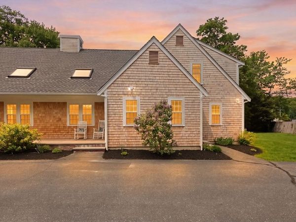 176 Palmer Ave, Unit 2, Falmouth, MA 02540