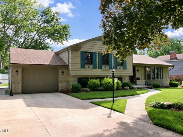 1975 Colony Drive , Toledo, OH 43614