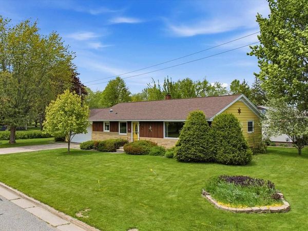 100 W BUSE STREET, Spencer, WI 54479