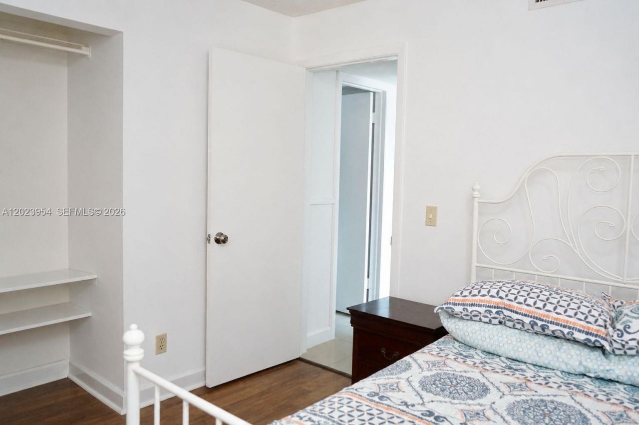 10405 Sunrise Lakes Blvd , Unit 205, Sunrise, FL 33322 Photo