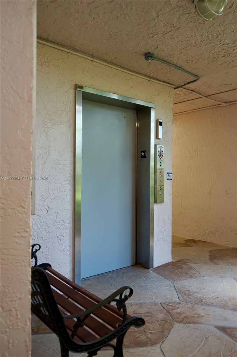 10405 Sunrise Lakes Blvd , Unit 205, Sunrise, FL 33322 Photo