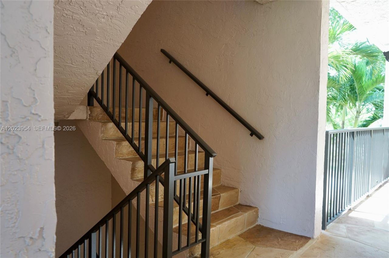 10405 Sunrise Lakes Blvd , Unit 205, Sunrise, FL 33322 Photo