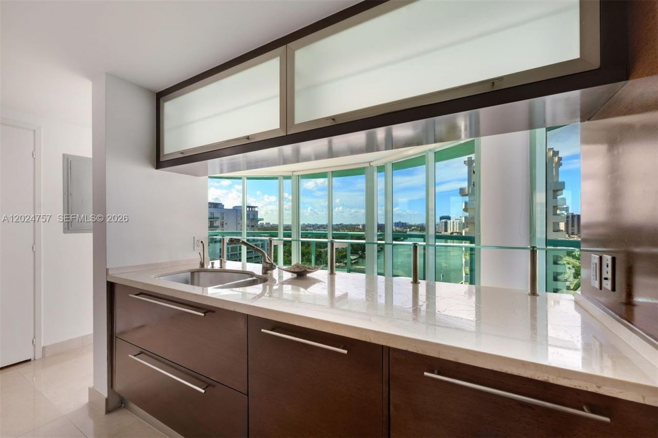 6000 Indian Creek Dr , Unit 14B, Miami Beach, FL 33140 Photo