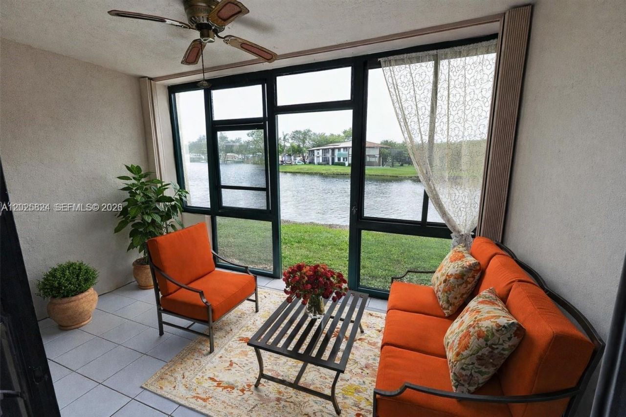 9577 W Mcnab Rd, Unit 110, Tamarac, FL 33321 Photo