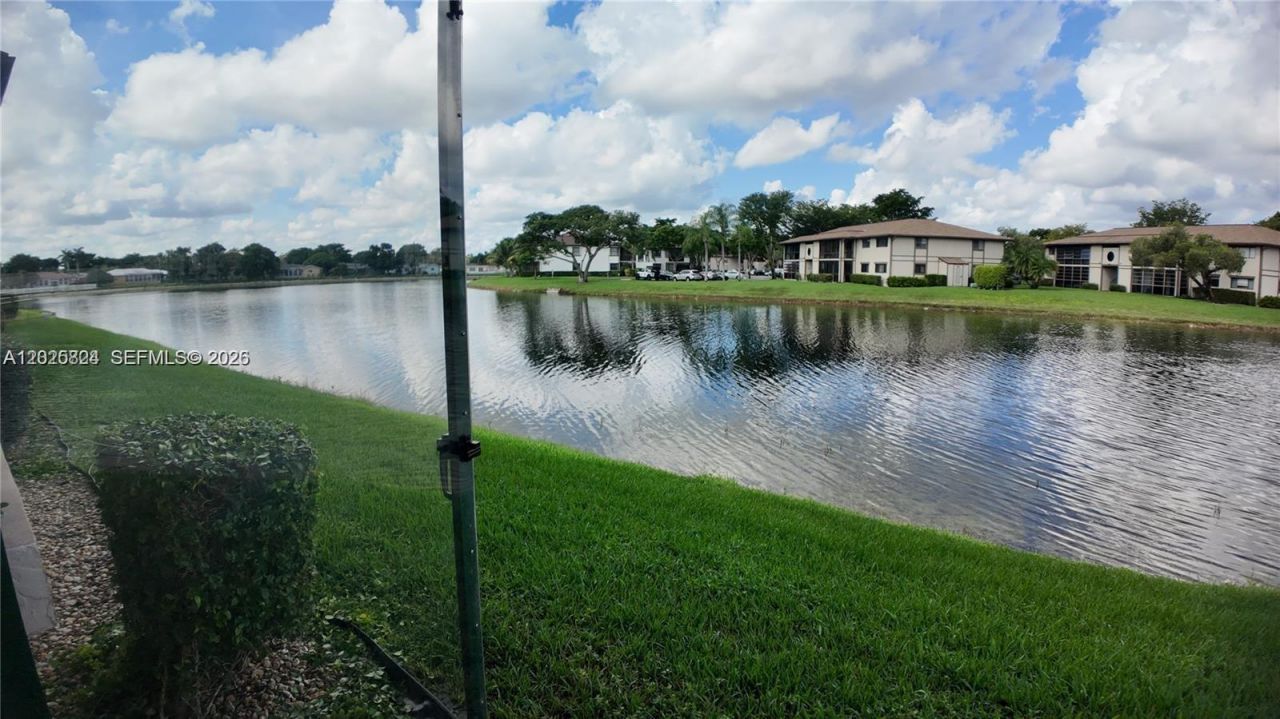 9577 W Mcnab Rd , Unit 110, Tamarac, FL 33321 Photo