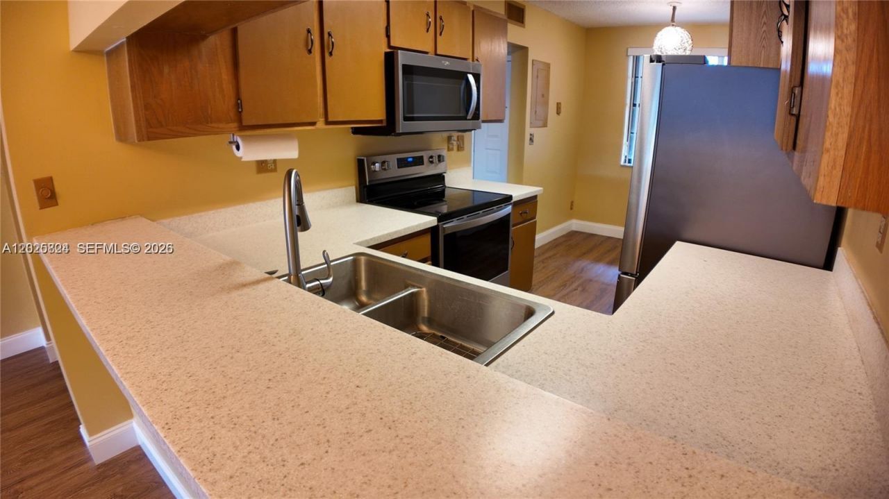 9577 W Mcnab Rd , Unit 110, Tamarac, FL 33321 Photo