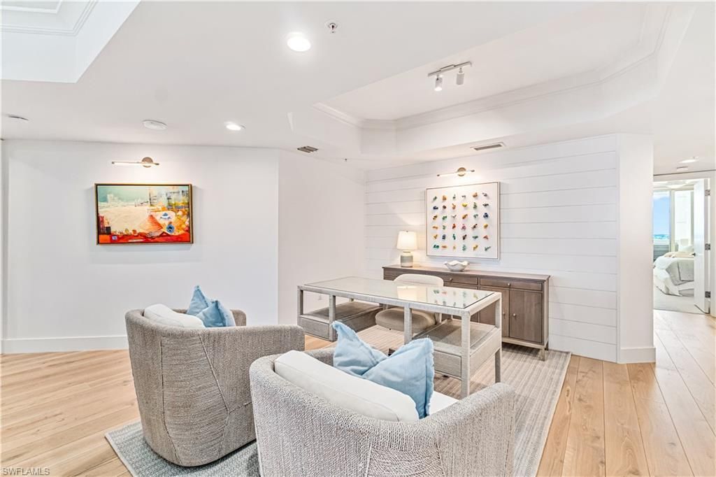 4021 Gulf Shore Blvd N, Unit 702, Naples, FL 34103 Photo