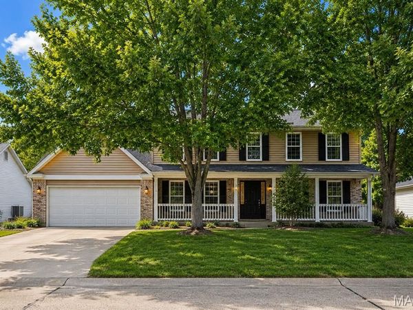 360 Huntleigh Manor Drive, St Charles, MO 63303