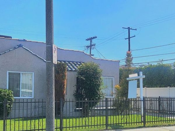 1738 W 66th Street, Los Angeles, CA 90047
