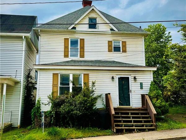 162 W Franklin St, Waynesburg, PA 15370