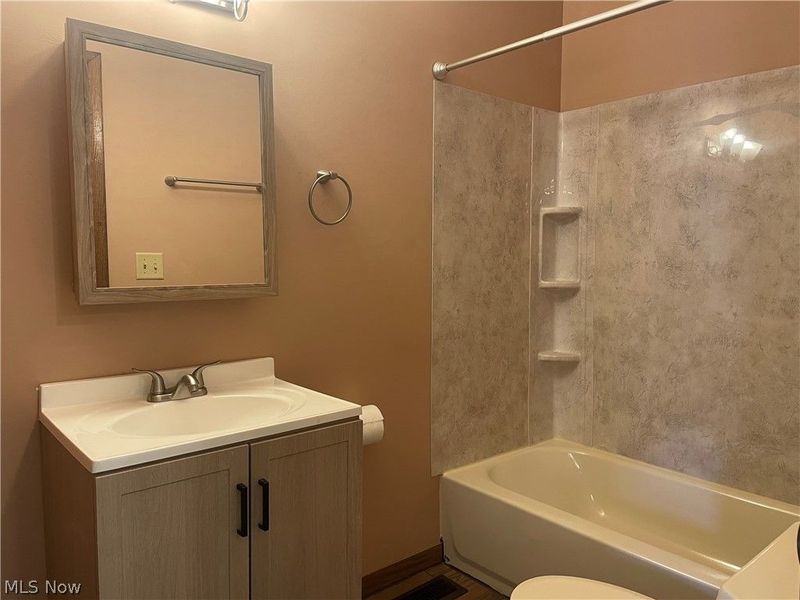 11714 Kirton Avenue , Cleveland, OH 44135 Photo 24