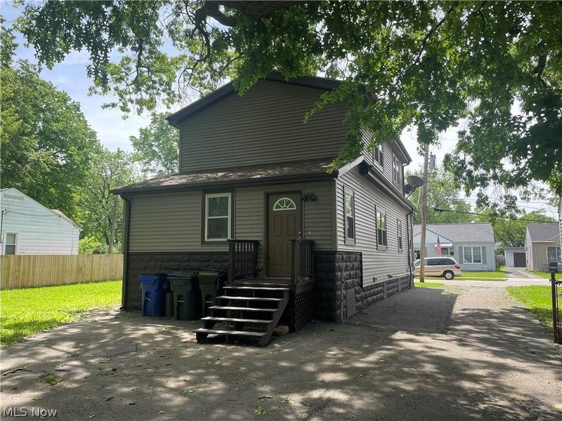11714 Kirton Avenue , Cleveland, OH 44135 Photo 4