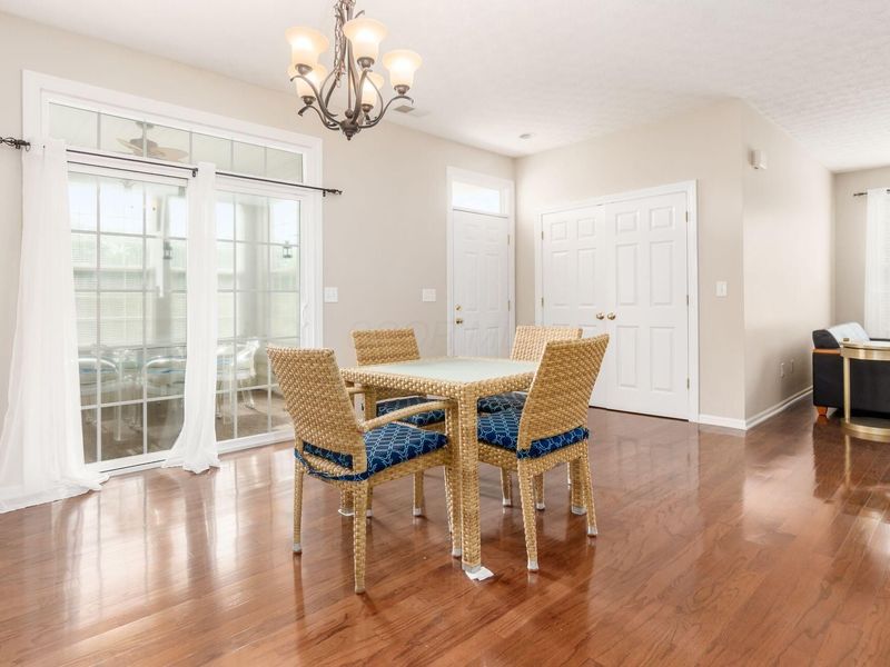 6033 Naughten Pond Drive , Columbus, OH 43213 Photo 7