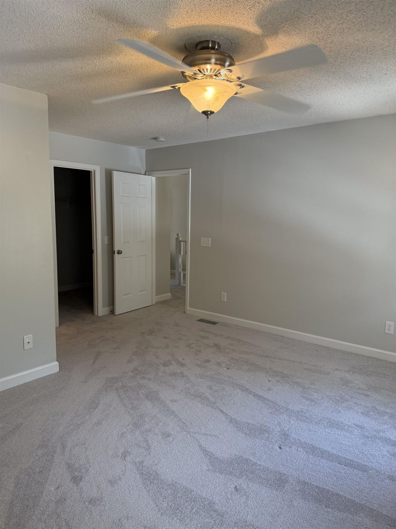 1444a Bessant Ave.  Photo 15