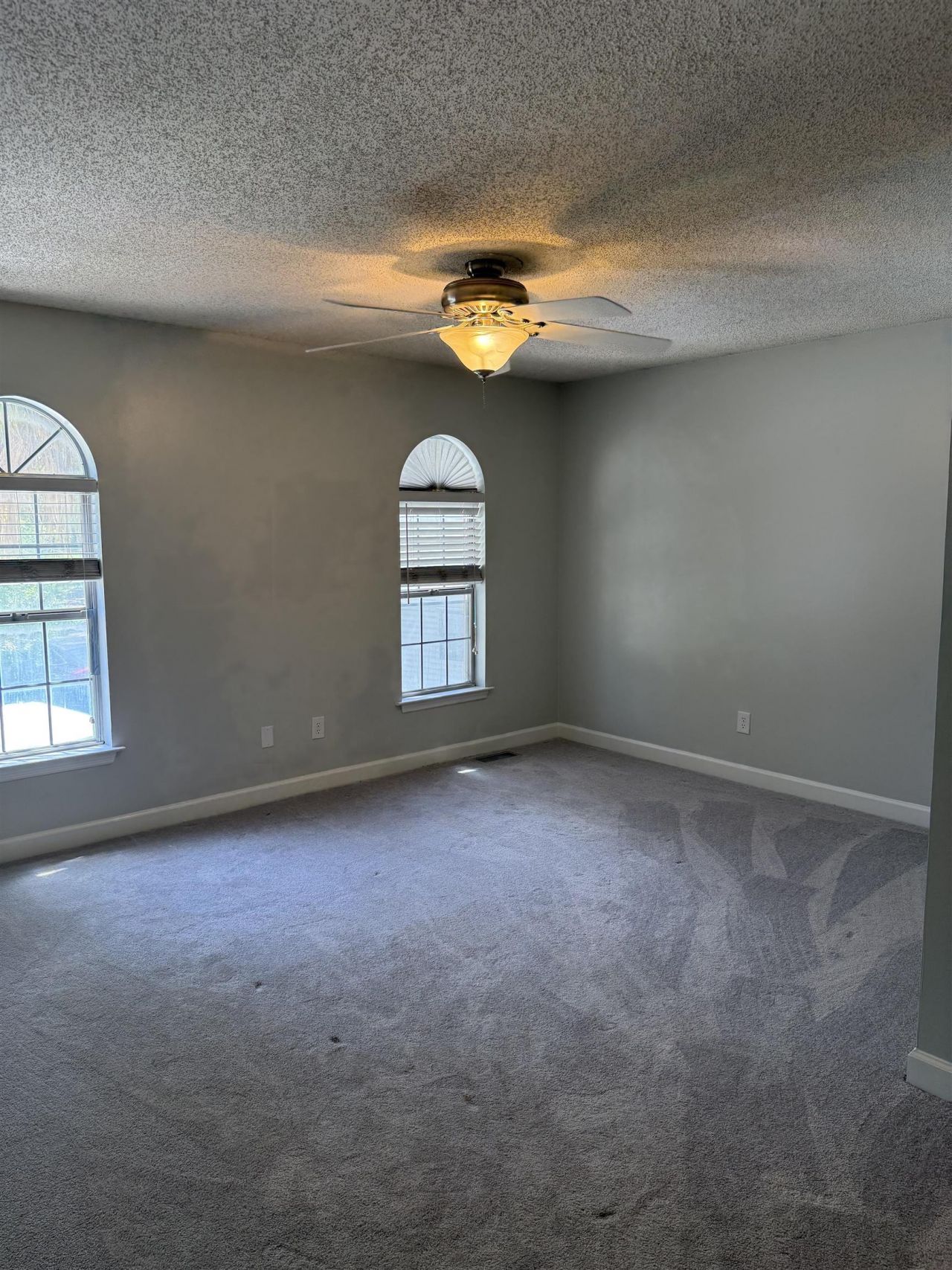 1444a Bessant Ave.  Photo 21
