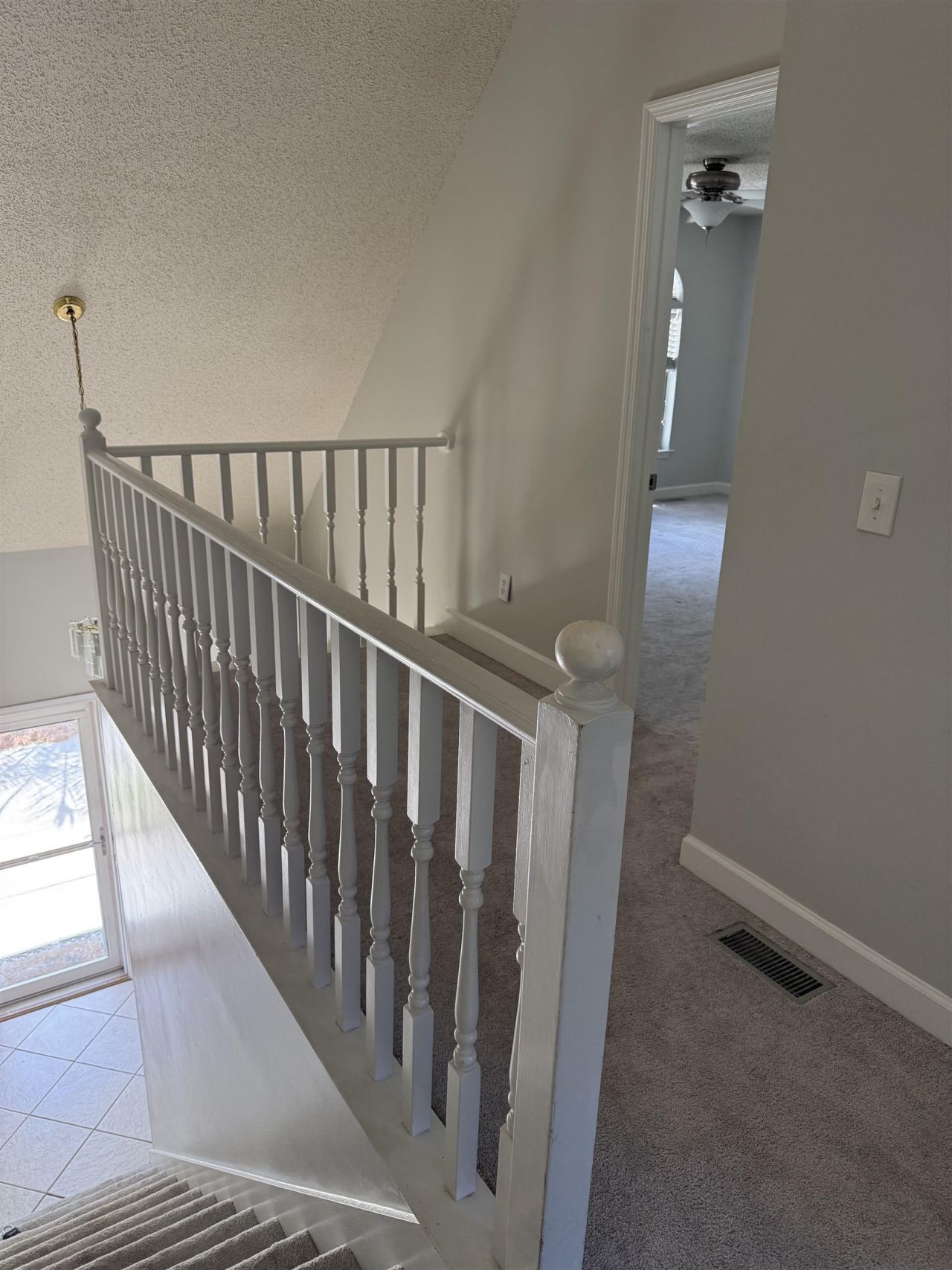1444a Bessant Ave.  Photo 22