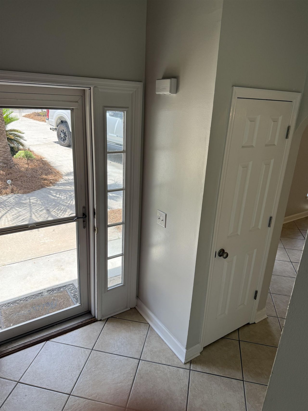 1444a Bessant Ave.  Photo 5