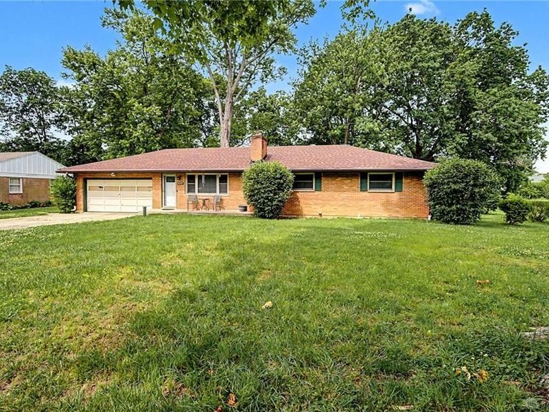 2647 Big Woods Trail, Beavercreek, OH 45431 Photo 2