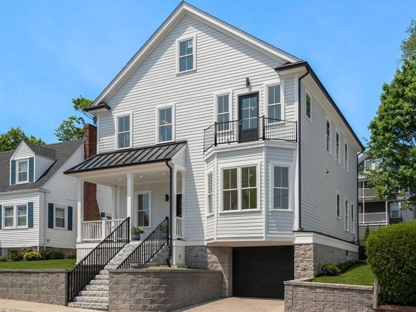 33 Fendale Ave, Boston, MA 02124