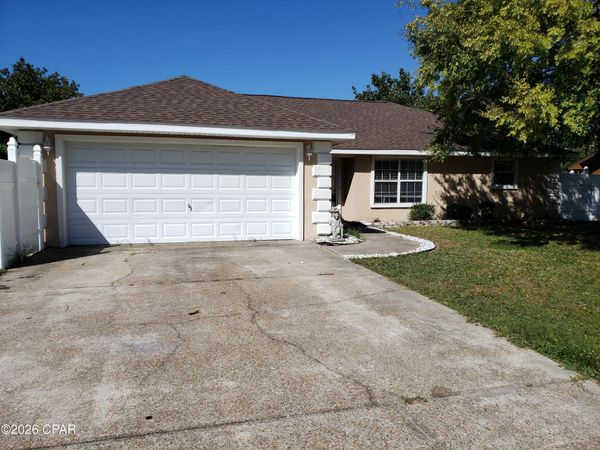 901 Pelican Place , Panama City Beach, FL 32407