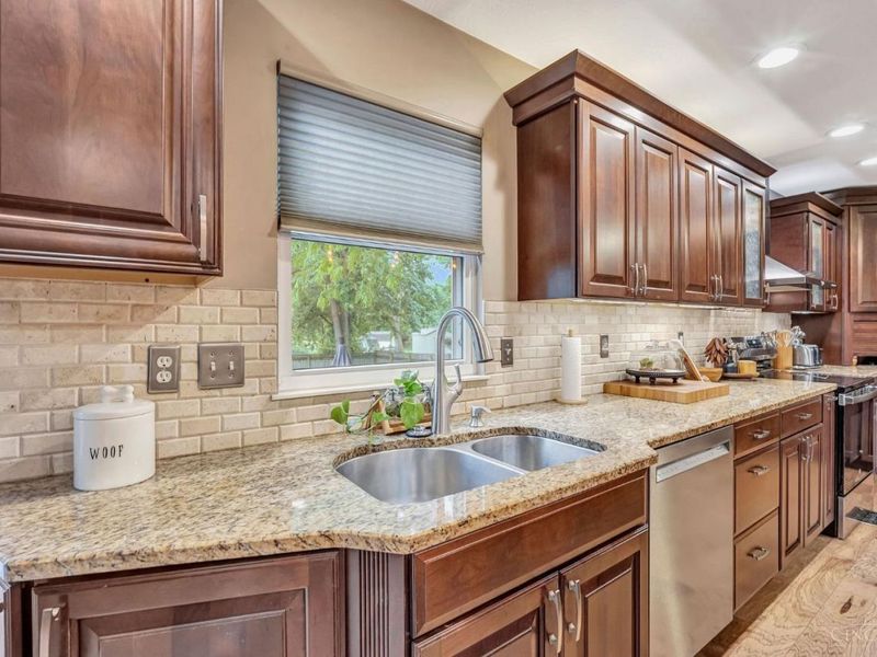 317 Meadowgreen Drive, Harrison, OH 45030 Photo 12