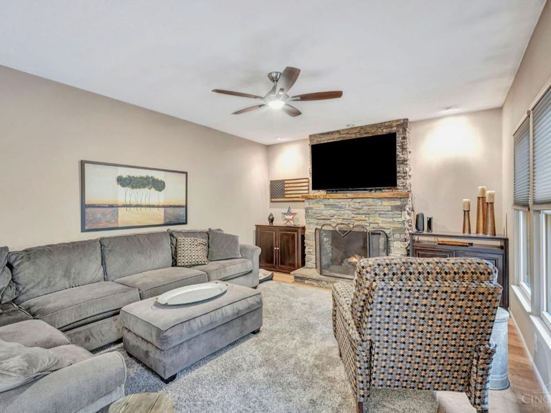 317 Meadowgreen Drive, Harrison, OH 45030 Photo 18