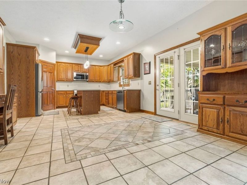 6442 Meadowsweet Avenue NW, Canton, OH 44718 Photo 12
